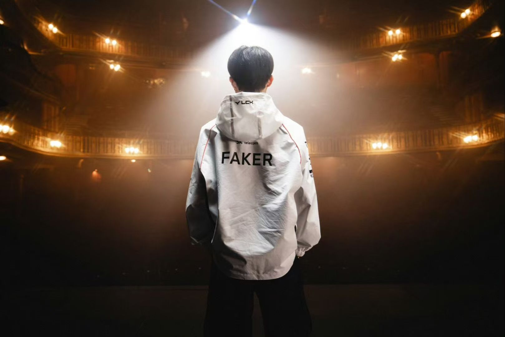 王者荣耀冬冠竞争仍然激烈，16支战队争夺选拔赛名额