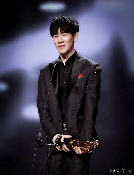 EPL S20 小组赛：实力压制 Vitality 2-0轻取FURIA