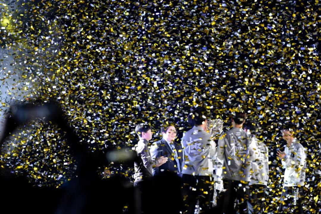 RNG高层回应传闻，这样的小虎简直是真神